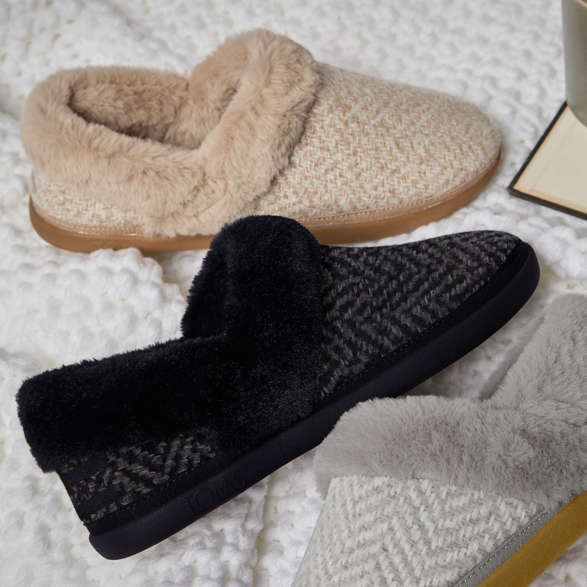 Womens Oslo Convertible Slipper Black Herringbone - Image 2