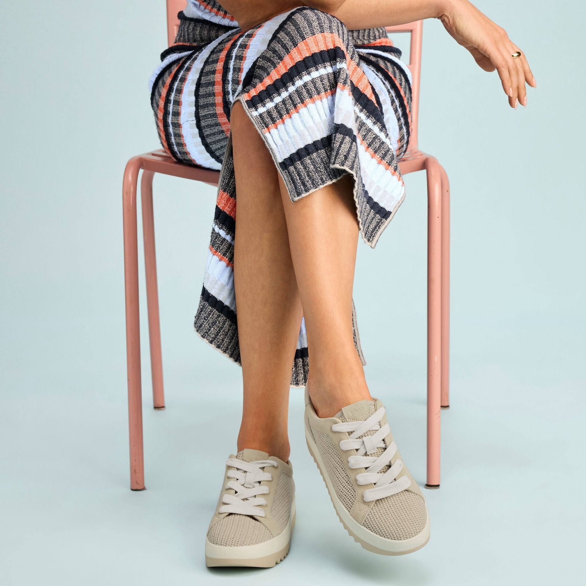 Womens Rea Lace-Up Platform Sneaker Natural Mesh and Suede - Image 2