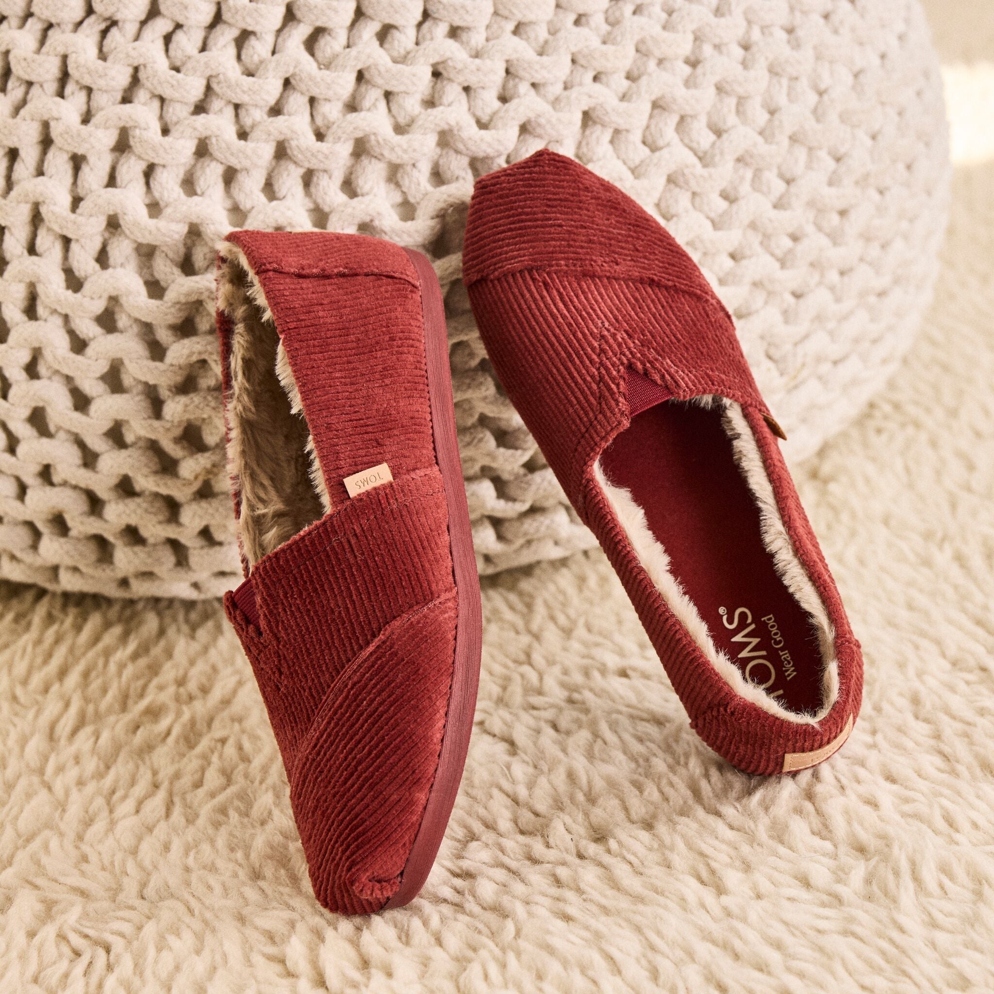 Womens Alpargata Classic Maroon Velvet Faux Fur - Image 3