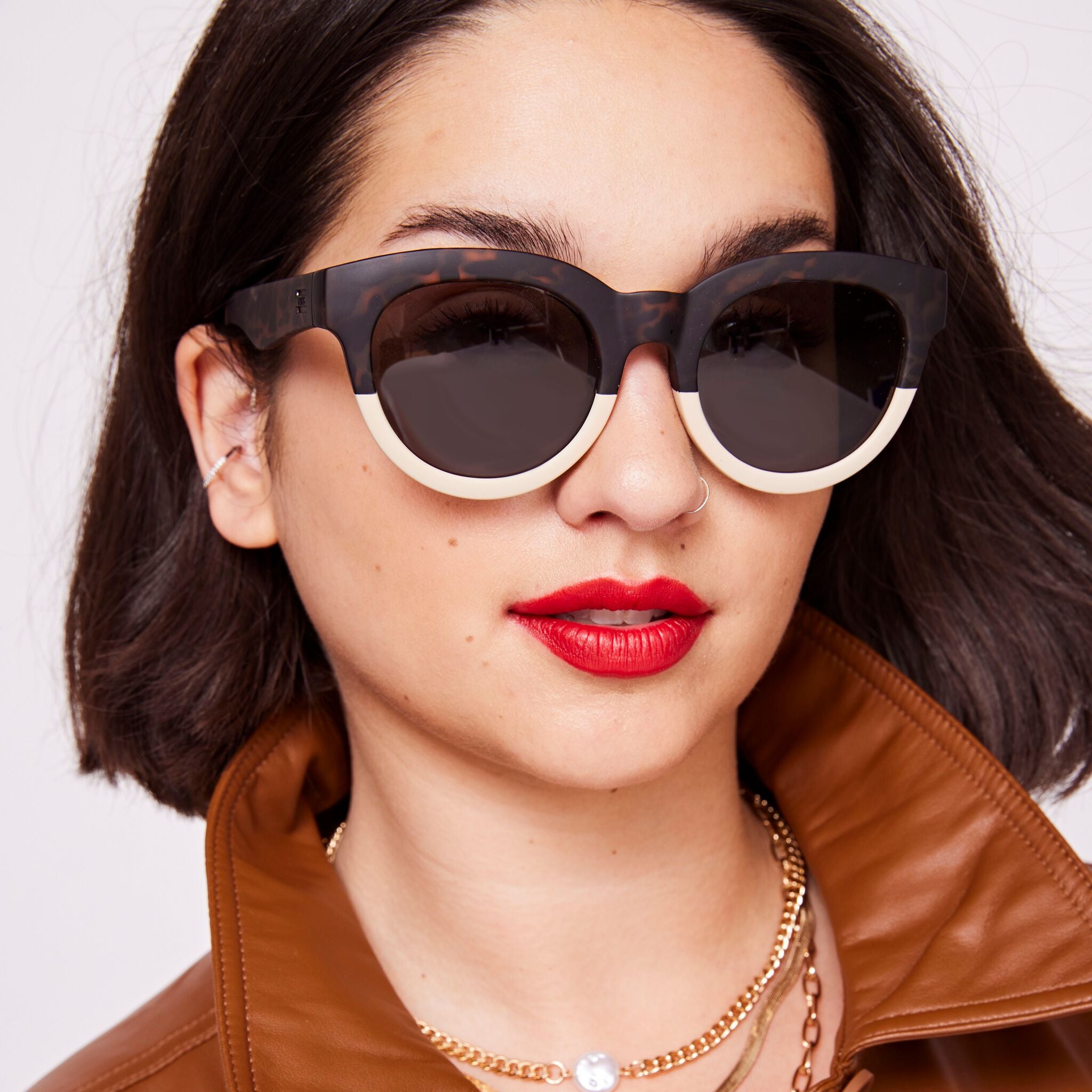Florentin Tortoise Oatmilk Fade Traveler Sunglasses - Image 3