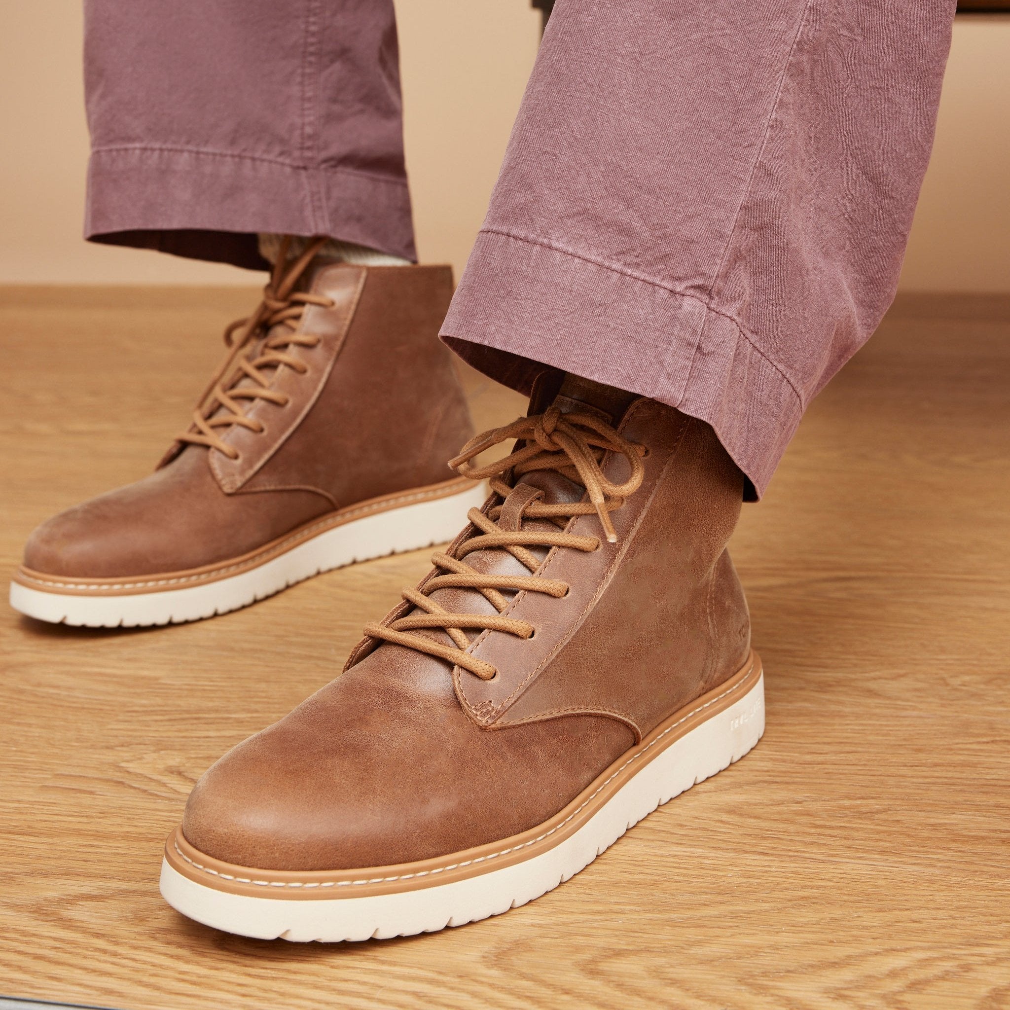 Navi TRVL LITE Ranger Tan Water Resistant Boot - Image 2