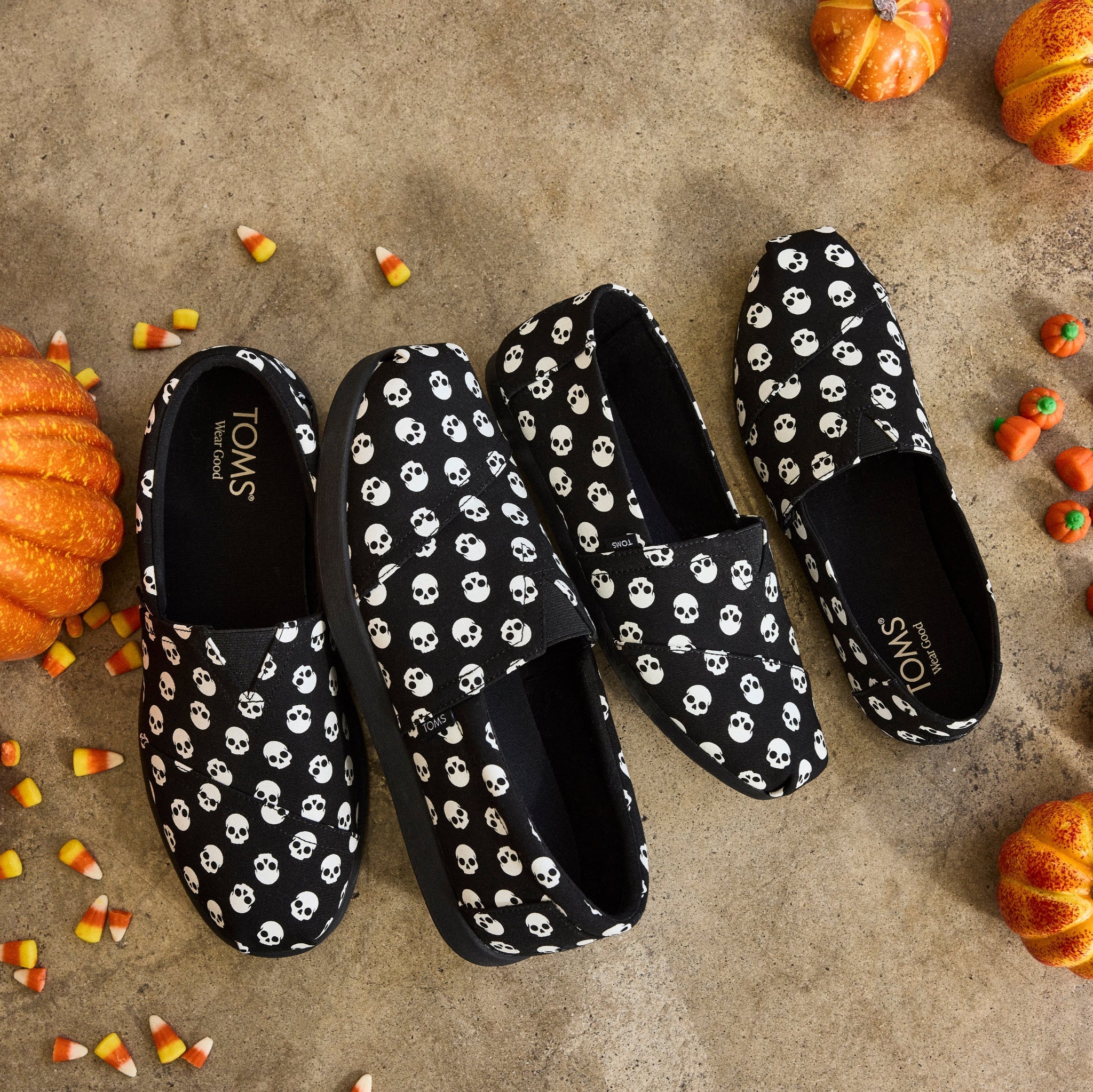 Mens Alp FWD Black Glow In The Dark Halloween Skulls - Image 5