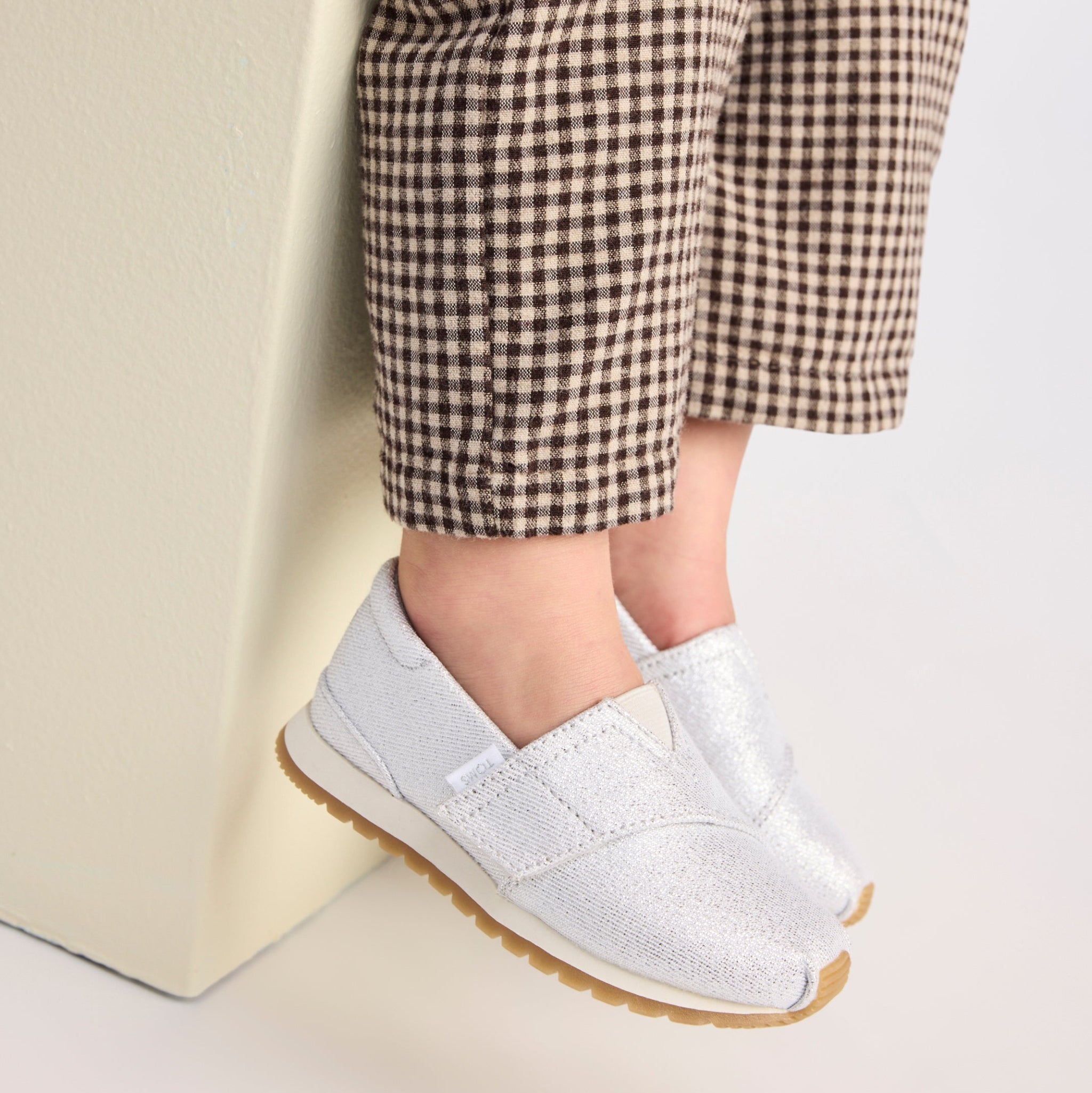 Resident Plus Toddler Sneaker Silver Metallic Twill - Image 2