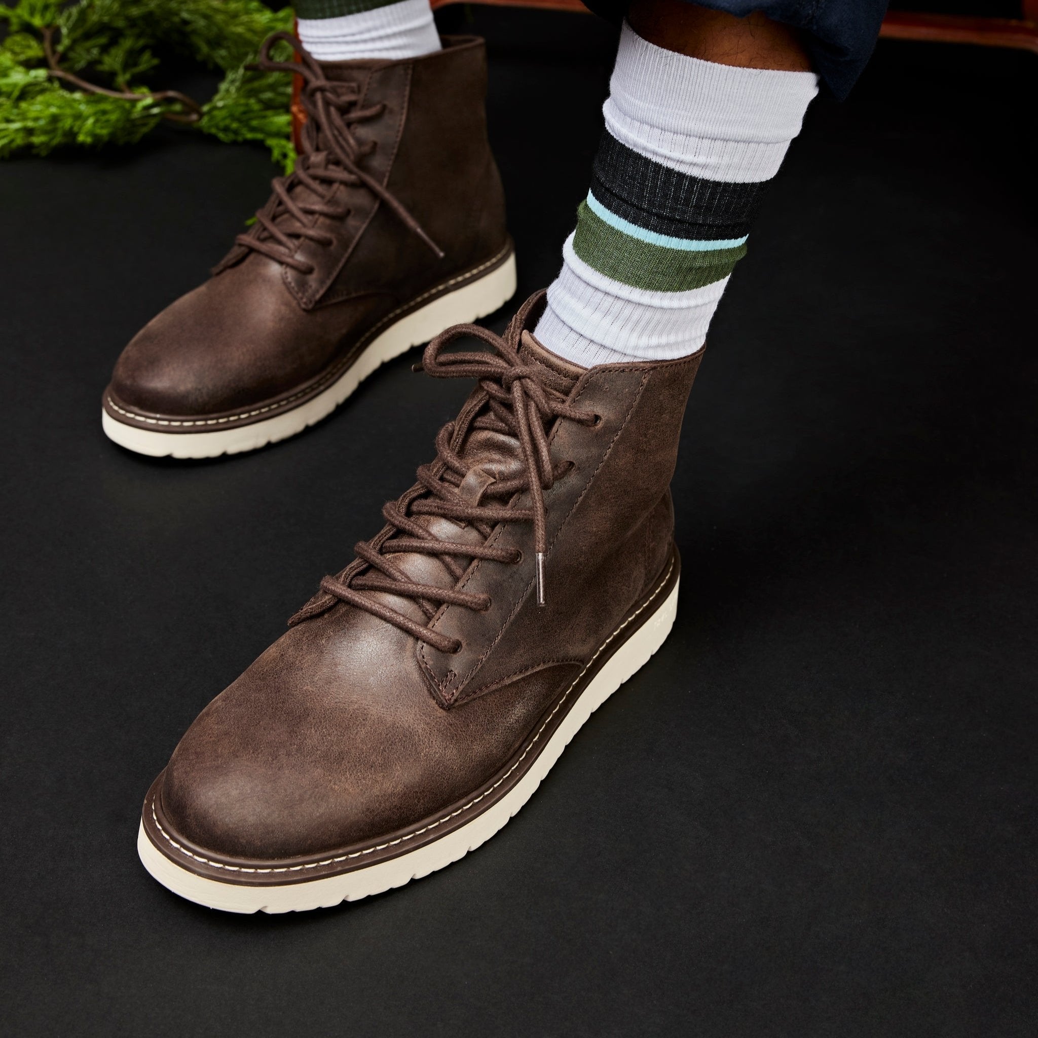 Navi TRVL LITE Ranger Brown Water Resistant Boot - Image 3