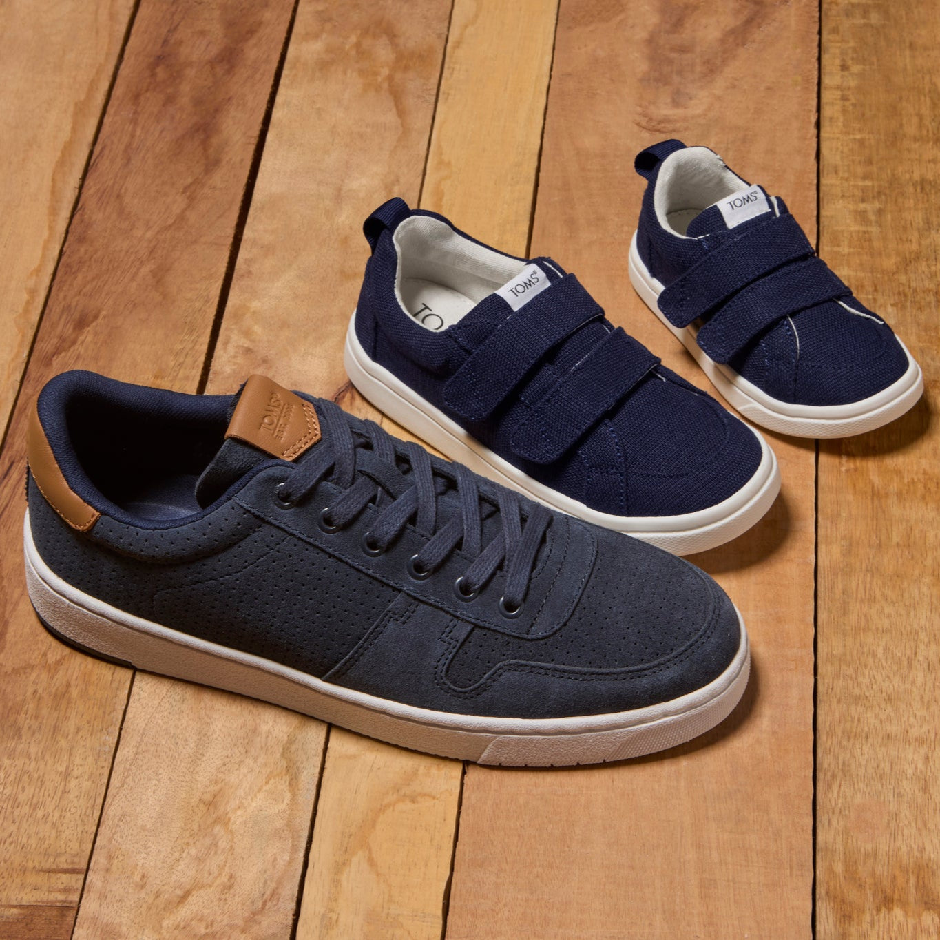 Cruz Double Strap Navy Heritage Canvas Kids Sneaker - Image 2