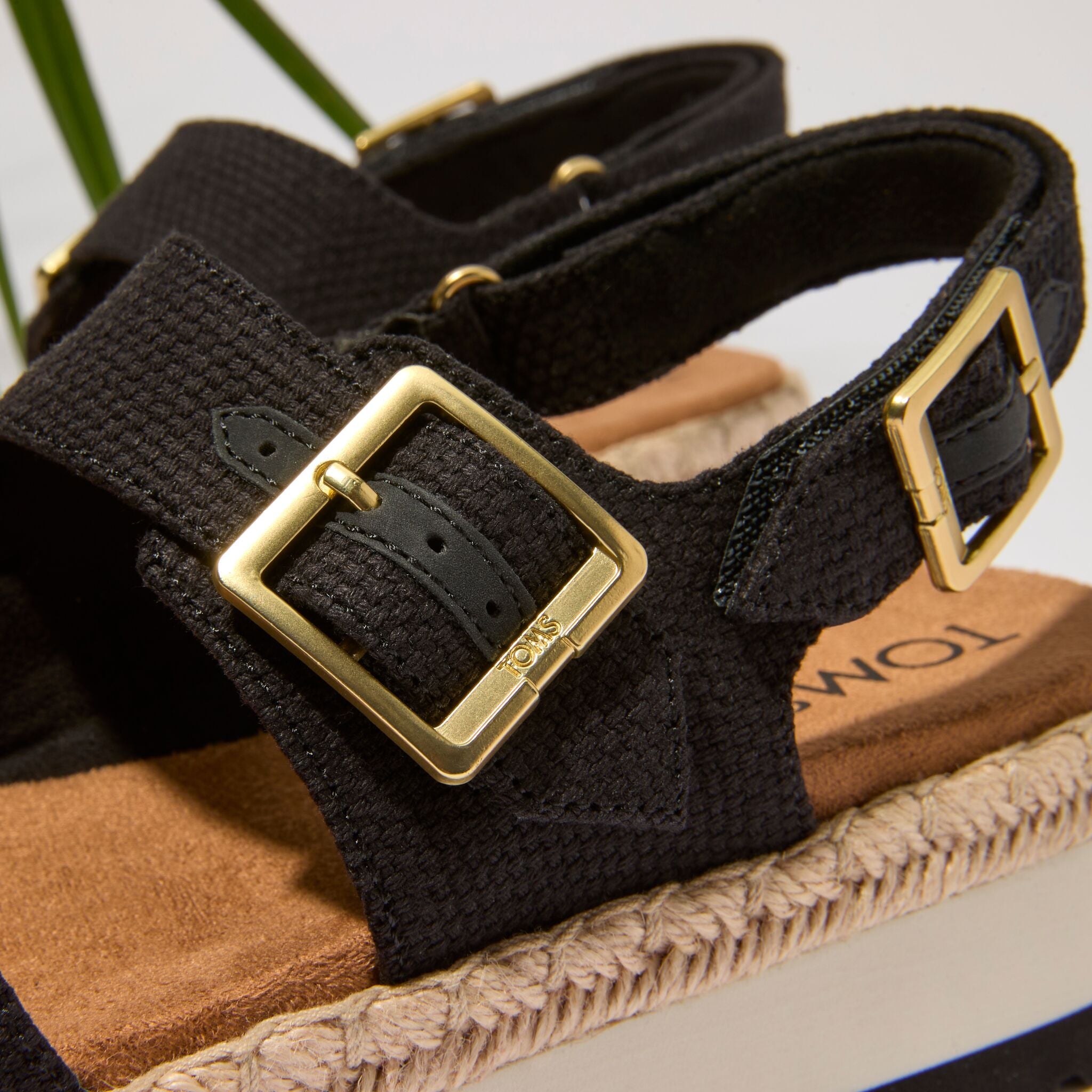 Womens Giana Flatform Sandal Black Woven - Image 2