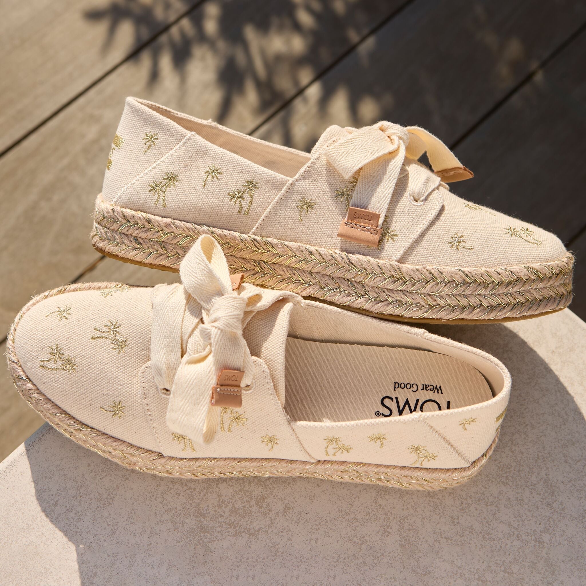 Womens Carolina Lace-Up Espadrille Metallic Embroidered Palm Trees - Image 2